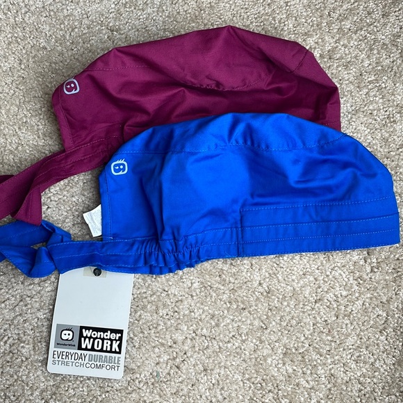 Pair of Wonderwork Scrub Caps NEW! - Picture 1 of 2
